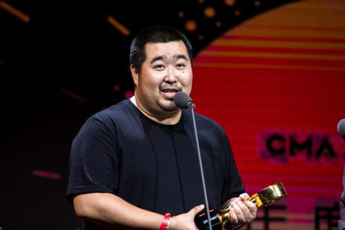 平淡日子里的刺吉他谱 A调高清版_大伟吉他教室编配_宋冬野