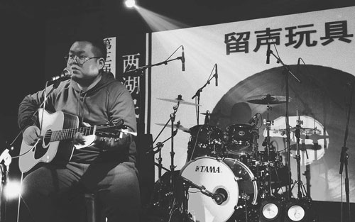 小诗人吉他谱 C调_高清版_留声玩具