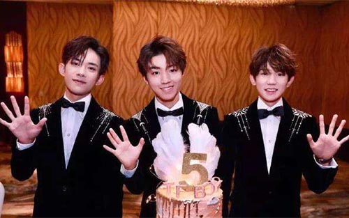 宠爱吉他谱 G调高清六线谱_非常好听_TFBOYS