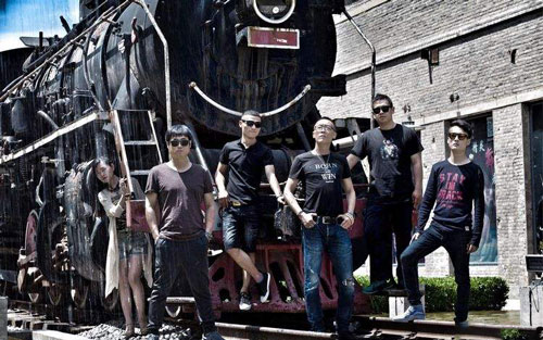少年的你吉他谱 C调六线谱_吉他专家编配_造乐团
