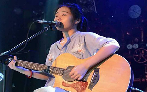 何苦来哉吉他谱 C调简单版_音艺吉他编配_花粥