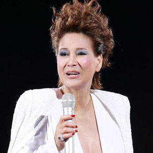 甄妮头像