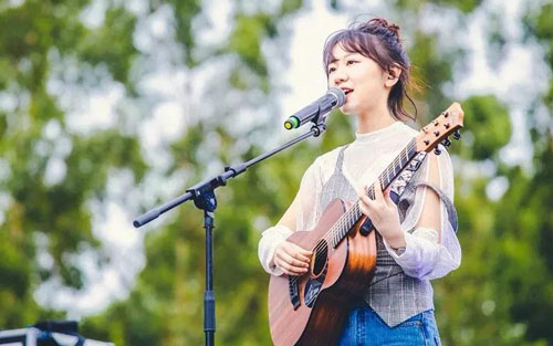 借我吉他谱 G调高清版_无限延音编配_谢春花