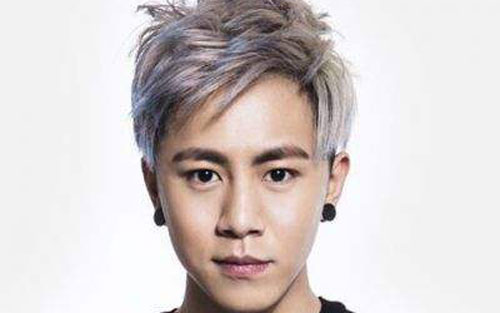 小鱼吉他谱 A调六线谱_高清版_魏一宁