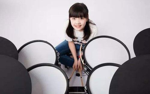 阳光下吉他谱 G调六线谱_扫弦版_马一凡