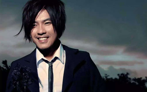 坚持到底吉他谱 C调六线谱_附前奏_阿杜