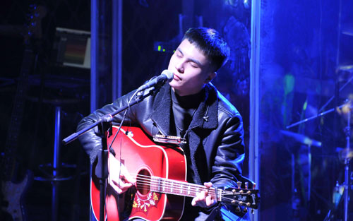 余香吉他谱 C调六线谱_高清版_张小九