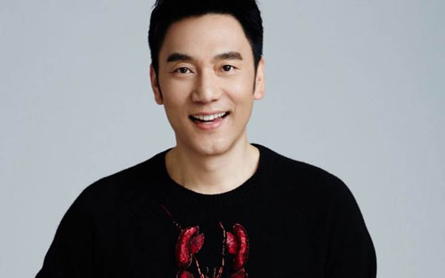 透过开满鲜花的月亮吉他谱 F调_阿潘音乐工场编配_林依轮