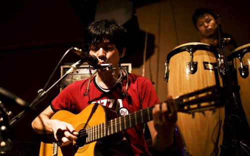 幸福着吉他谱 E调精选版_17吉他编配_江湖乐队