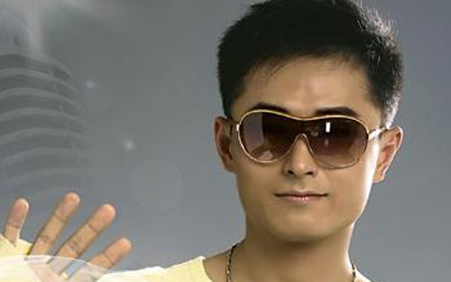 心痛2011吉他谱 D调高清版_梦断弦音编配_小山