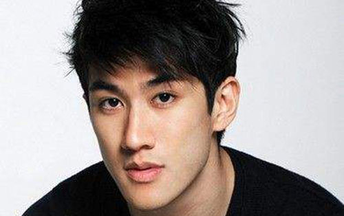 岁月轻狂吉他谱 E调高清版_小叶歌吉他编配_李治廷