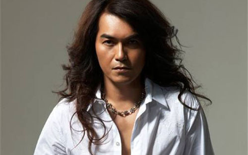 街角的guitar man吉他谱 D调精选版_至尊宝吉他教室编配_迪克牛仔