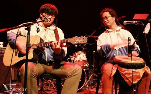 长城宾馆吉他谱 C调六线谱_简单版_驳倒乐队