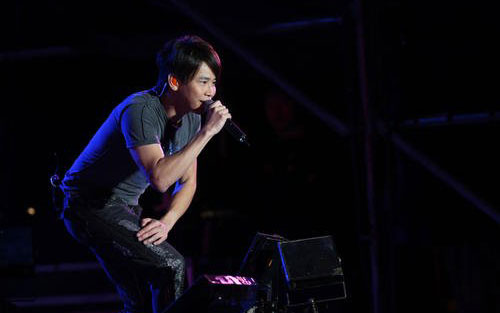 melody吉他谱 G调六线谱_小巧玲珑吉他编配_陶喆