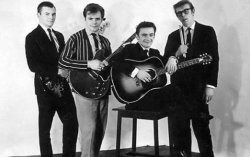 雨的旋律吉他谱 A调扫弦版_吉他社编配_The Cascades