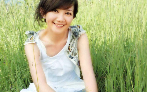不想睡吉他谱 C调六线谱_简单版_梁静茹