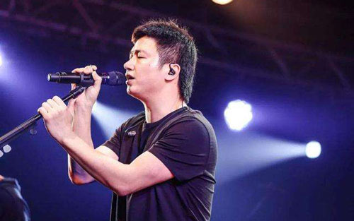 山阴路的夏天吉他谱 C调六线谱_附前奏_李志