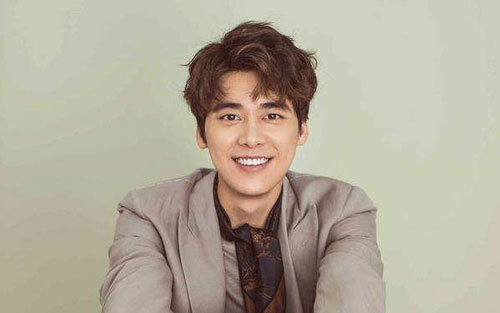 再见再见吉他谱 D调高清版_简单吉他编配_李易峰