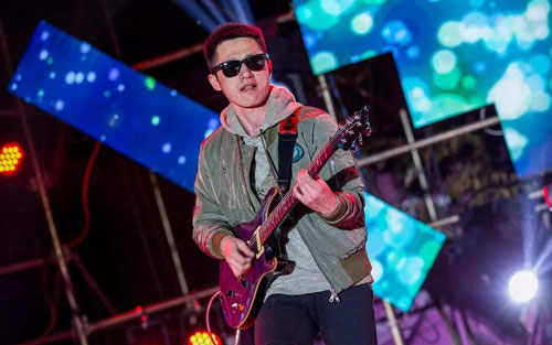 孤独吉他谱 C调扫弦版_魏昕吉他编配_宾阳乐队