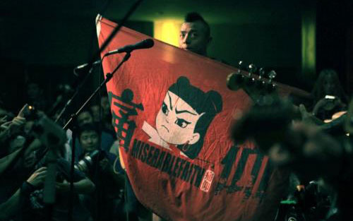 西湖吉他谱 F调附前奏_董路编配_痛苦的信仰