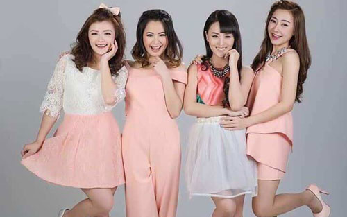 星愿吉他谱 C调高清版_MZB编配_四个女生