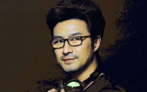 飞的更高吉他谱 G调扫弦版_虫虫吉他编配_汪峰