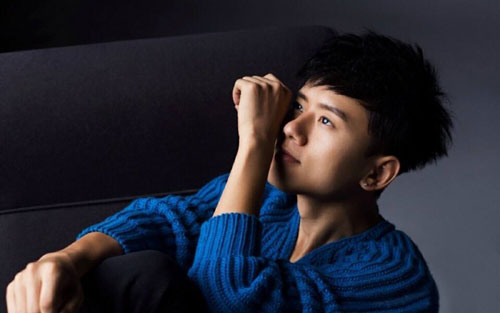勿忘心安吉他谱 A调高清版_午夜编配_张杰