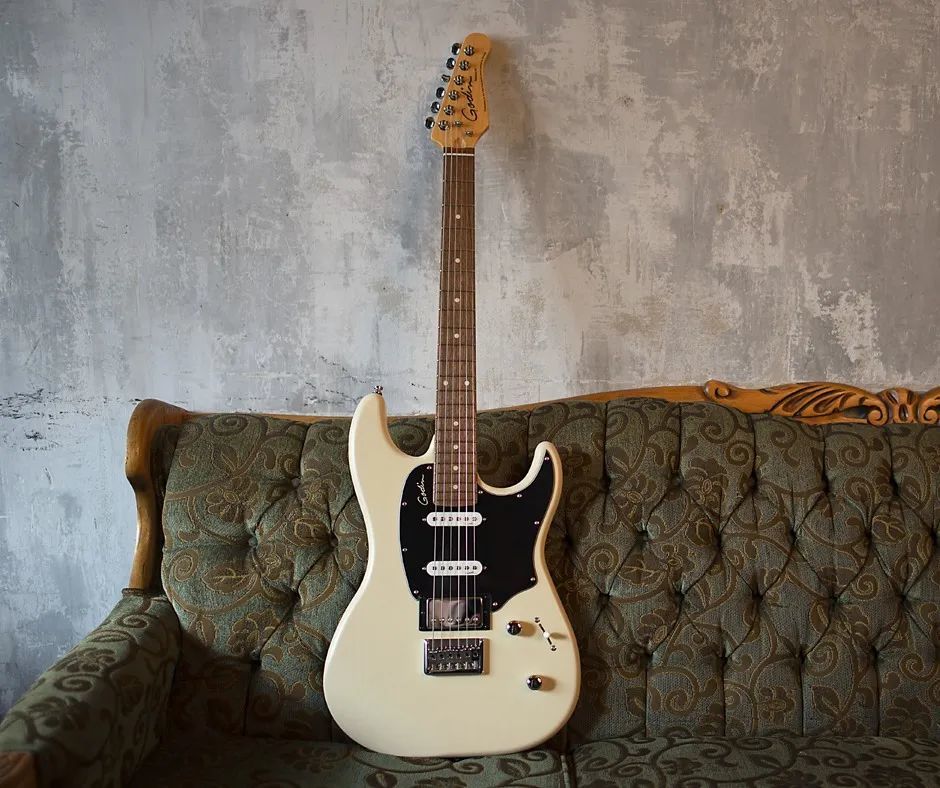 Godin Session HT