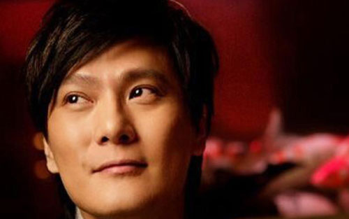 爱就一个字吉他谱 C调六线谱_简单版_张信哲