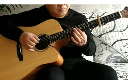 创意和弦吉他谱 E调六线谱_凡凡吉他教室