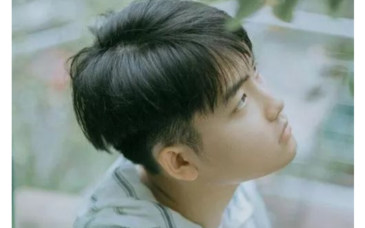 《摸摸它》尤克里里谱弹唱版 C调和弦谱_白熊音乐编配_孟凡明