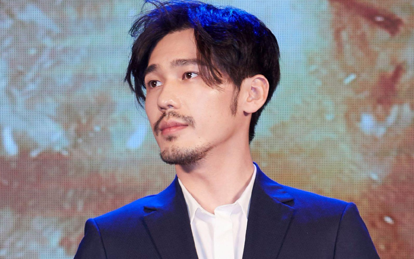 《地星撞海星》尤克里里谱弹唱版 G调和弦谱_桃子鱼仔编配_白宇