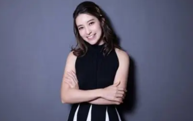 《靠近一点点》尤克里里谱C调梁心颐版本