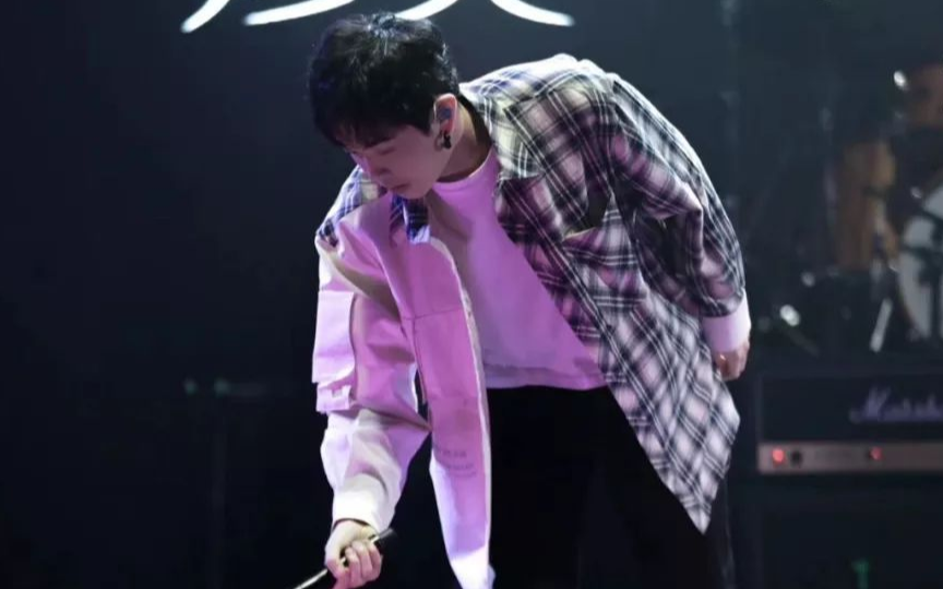 夏夜最后的烟火吉他谱(吉他专家版本)-颜人中