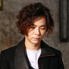 杨培安头像