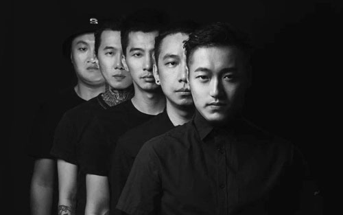 秋城吉他谱 G调_音艺吉他编配_丢火车乐队