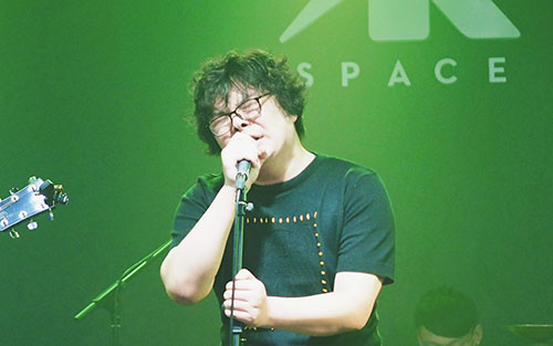 等候吉他谱 E调_弹唱六线谱_王华峰