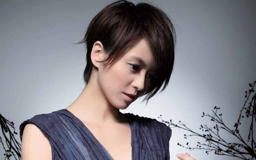 《短发》尤克里里谱弹唱版 G调和弦谱_歌芮拉尤克里里编配_梁咏琪