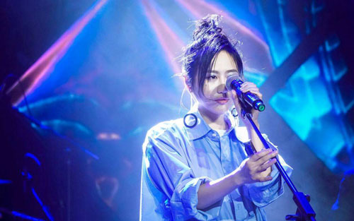 《光》尤克里里谱弹唱版 C调和弦谱_音乐地带编配_陈粒