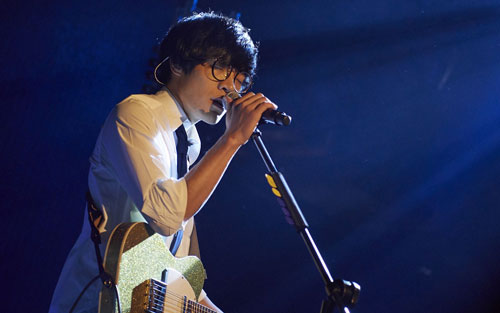 《听见了吗》尤克里里谱弹唱版 F调附前奏_尤克宝贝的胖子哇编配_卢广仲