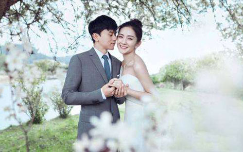 《只要平凡》尤克里里谱弹唱版 F调和弦谱_闲识音学社编配_张杰