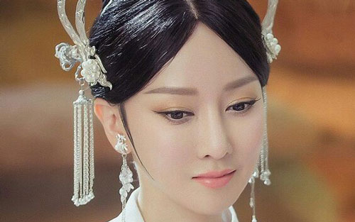 《左手指月》尤克里里谱吉他谱 F调和弦谱_闲识音学社编配_萨顶顶