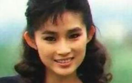 《房间》尤克里里谱弹唱版 C调简单版_歌芮拉尤克里里编配_刘瑞琪