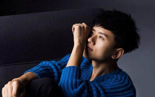 《天下》尤克里里谱弹唱版 C调简单版_大黄尤克里里编配_张杰