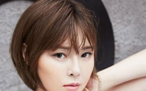 《不仅仅是喜欢》尤克里里谱弹唱版 F调女生版_尤克里里中国网编配_孙语赛