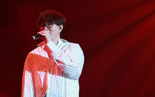 《感觉自己是巨星》尤克里里谱弹唱版 C调和弦谱_尤克里里中国网编配_毛不易