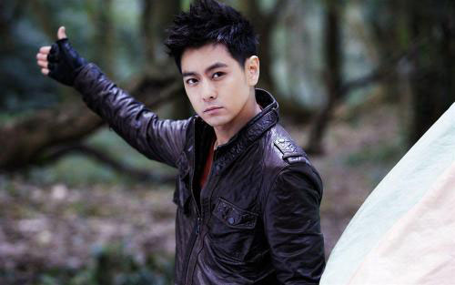 《十七岁的雨季》尤克里里谱指弹版 G调六线谱_精选版_林志颖