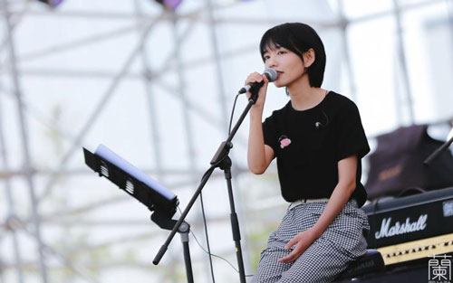 《起床歌》尤克里里谱弹唱版 C调和弦谱_简单版_阿肆