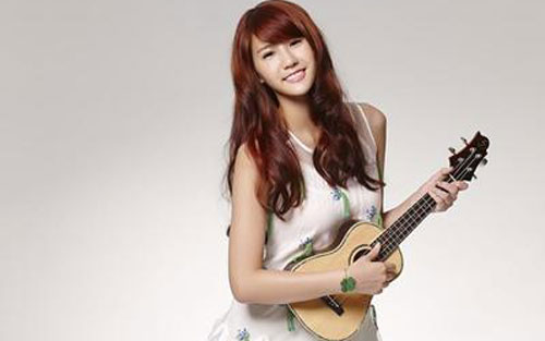 《好想你》尤克里里谱弹唱版 F调和弦谱_女生版_四叶草