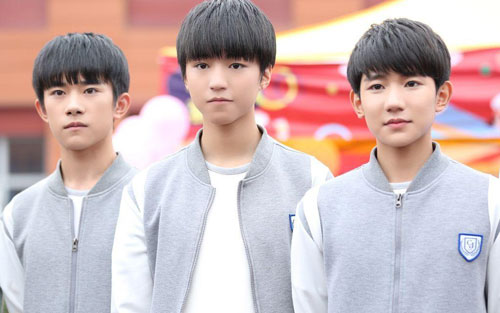 《摩天轮的思念》尤克里里谱弹唱版 F调和弦谱_男生版_TFBOYS